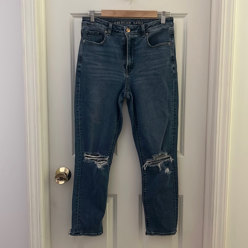 American eagle comfortable, stretch jeans!